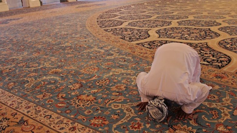 Doa Setelah Sholat Tahajud Beserta Artinya
